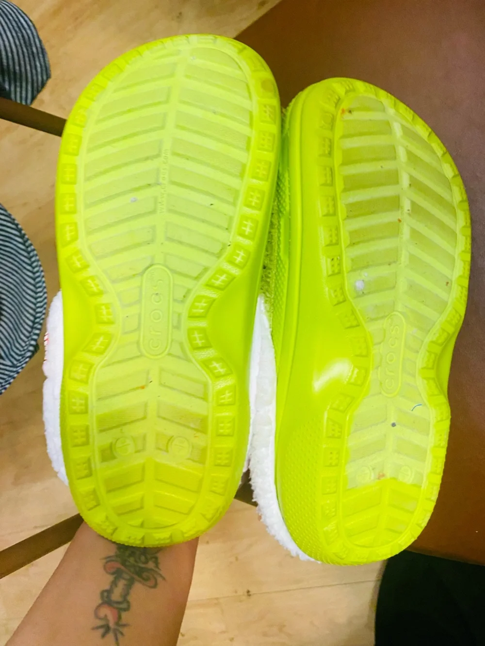 CROCS Grinch Green Clogs